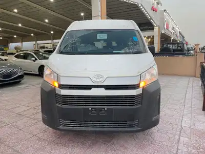 تويوتا باص ركاب جير عادي موديل 2025 اصفار 0