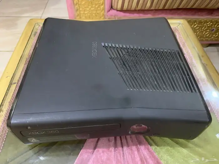 اكس بوكس360 نظيف معه يد واحده ومعاه كاميرا انباع والله يوفقه 0