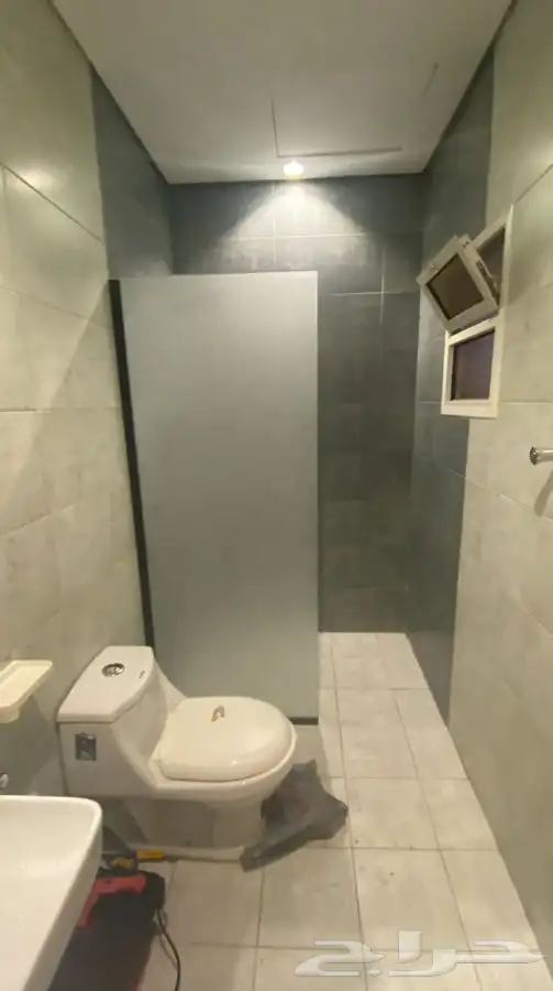 قواطع زجاج سكريت مكاتب زجاج حاجز شاور واجهات محلات 9