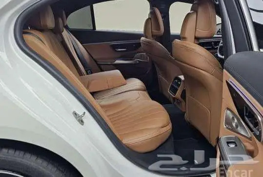 مرسيدس E300 2024 18