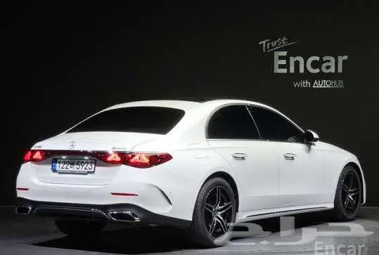 مرسيدس E300 2024 2