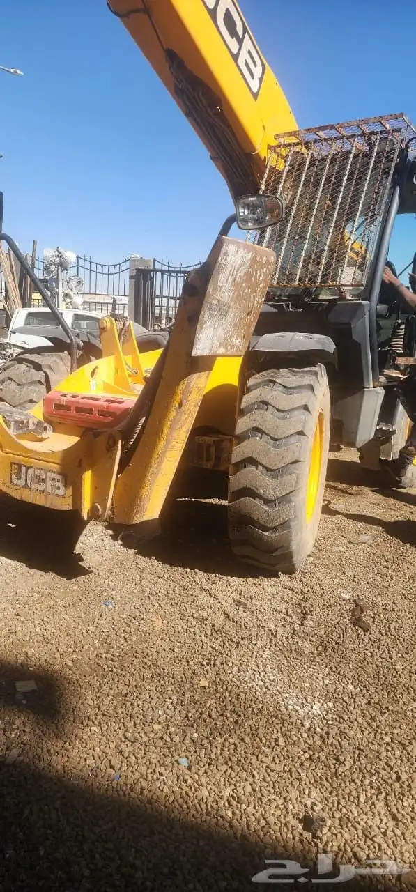 رافعه تلسكوبيه تليهندر (Telehandler forklift) 1