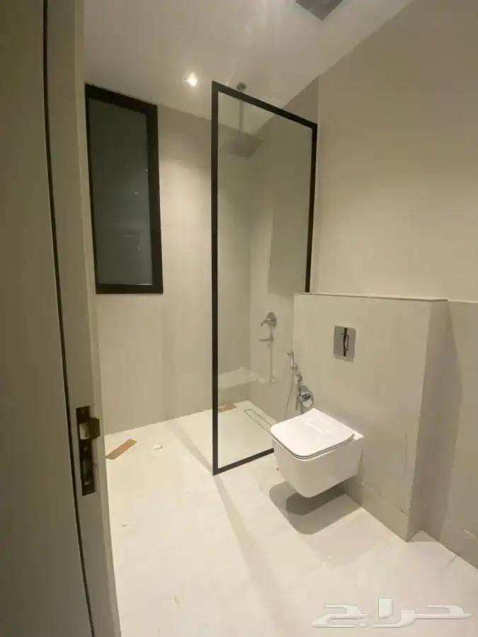 قواطع زجاج سكريت مكاتب زجاج حاجز شاور واجهات محلات 2