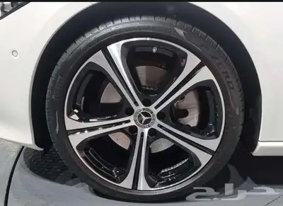 مرسيدس C300 2023 4