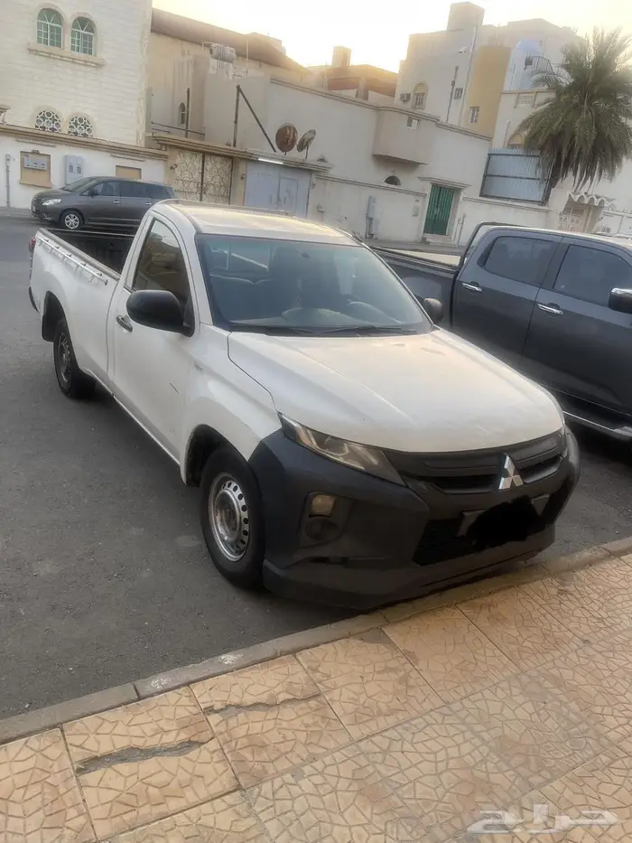 وانيت ميتسوبيشي 2020 نظيف( تم البيع) 3