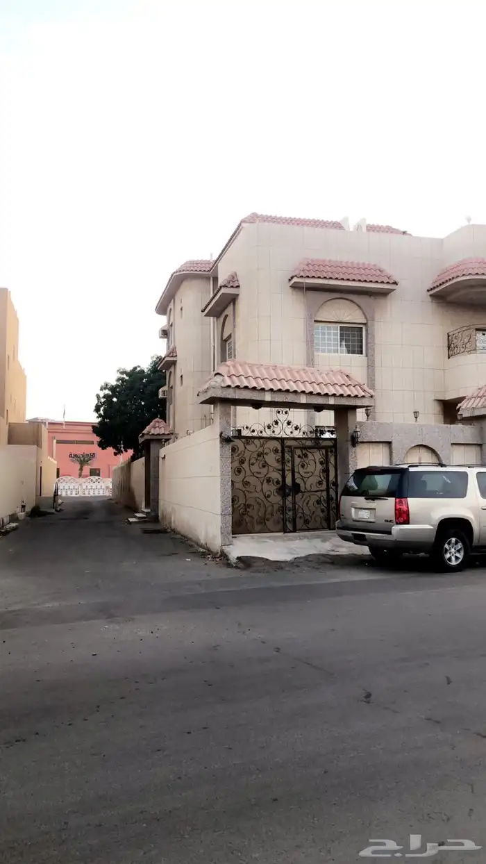 للبيع فيلا حي المحمدية 1