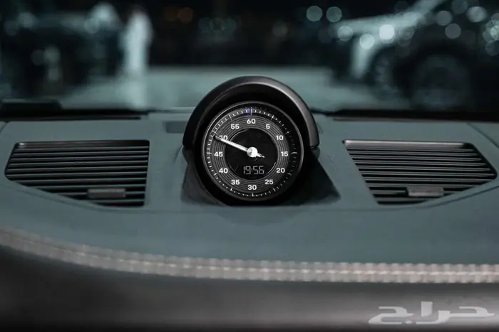 شركة البريمي لسيارات Porsche 911 9