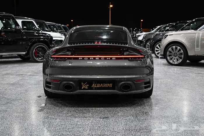 شركة البريمي لسيارات Porsche 911 12