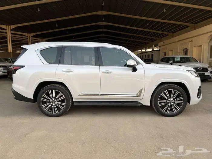 لكزس LX600BB 2025 متاح كاش واقساط 5