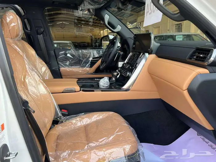 لكزس LX600BB 2025 متاح كاش واقساط 3