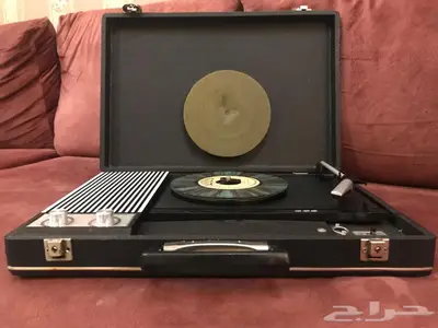 مسجل اسطونات بكم شنطه بحالة شبه الجديد 0