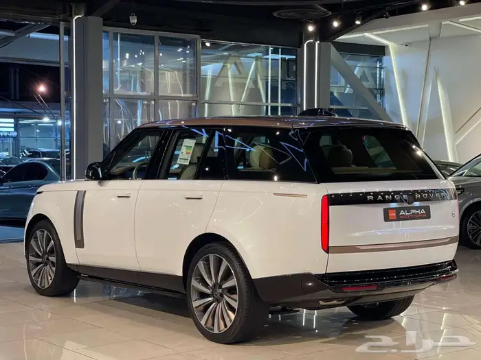 Range Rover SV  Under Warranty Service from Al Tayer 3