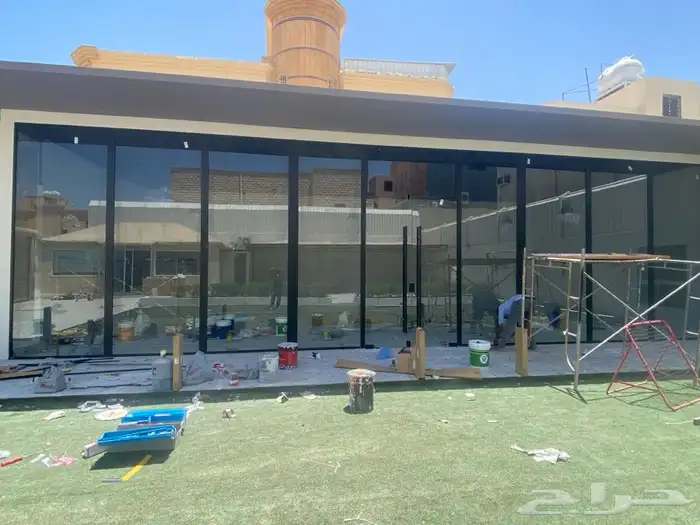 قواطع زجاج سكريت مكاتب زجاج حاجز شاور واجهات محلات 13