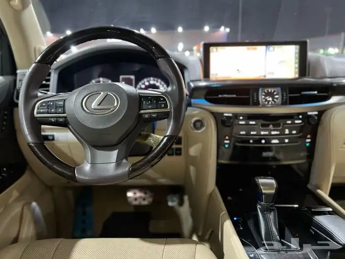 لكزس LX570 2018 9