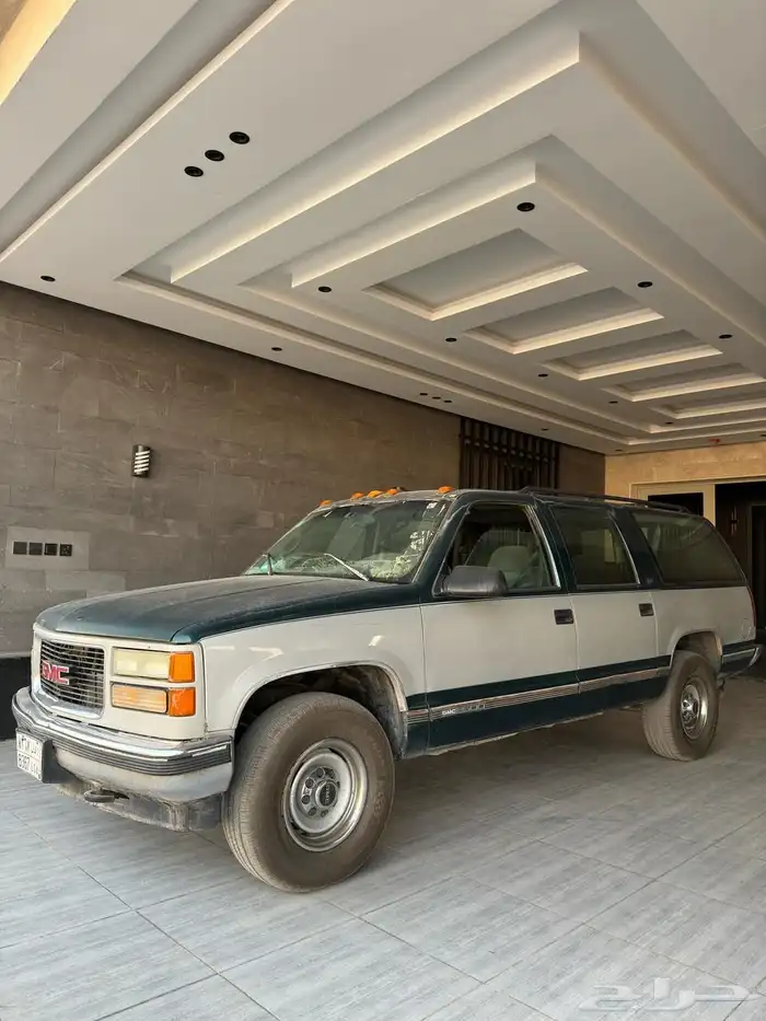 97 Gmc يوكن سوبربان 4