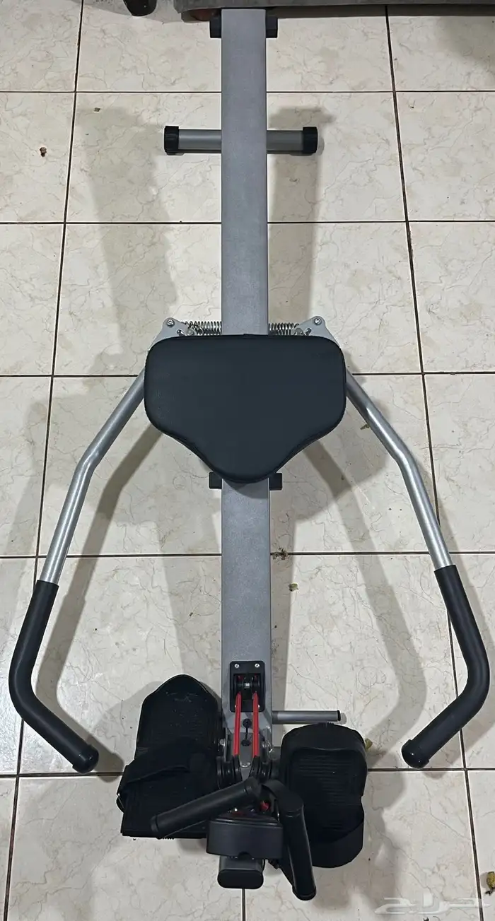 جهاز تجديف رياضي 0