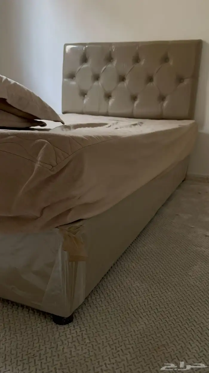 سرير (نفر ونص)   شبه جديد اكياسه عليه. 2