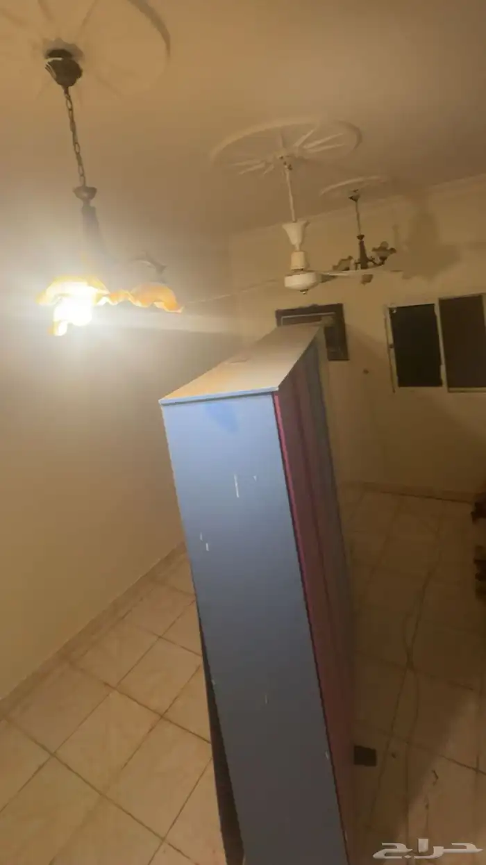 درج ملابس نظيف للبيع فصالاته نظيفه 1