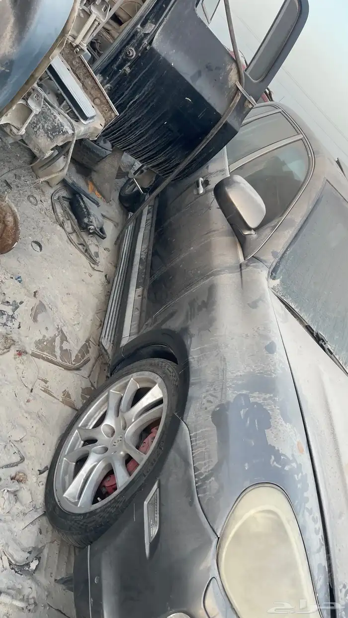 بورش كايين 2010قطع غيار فقط السياره في البحرين 22