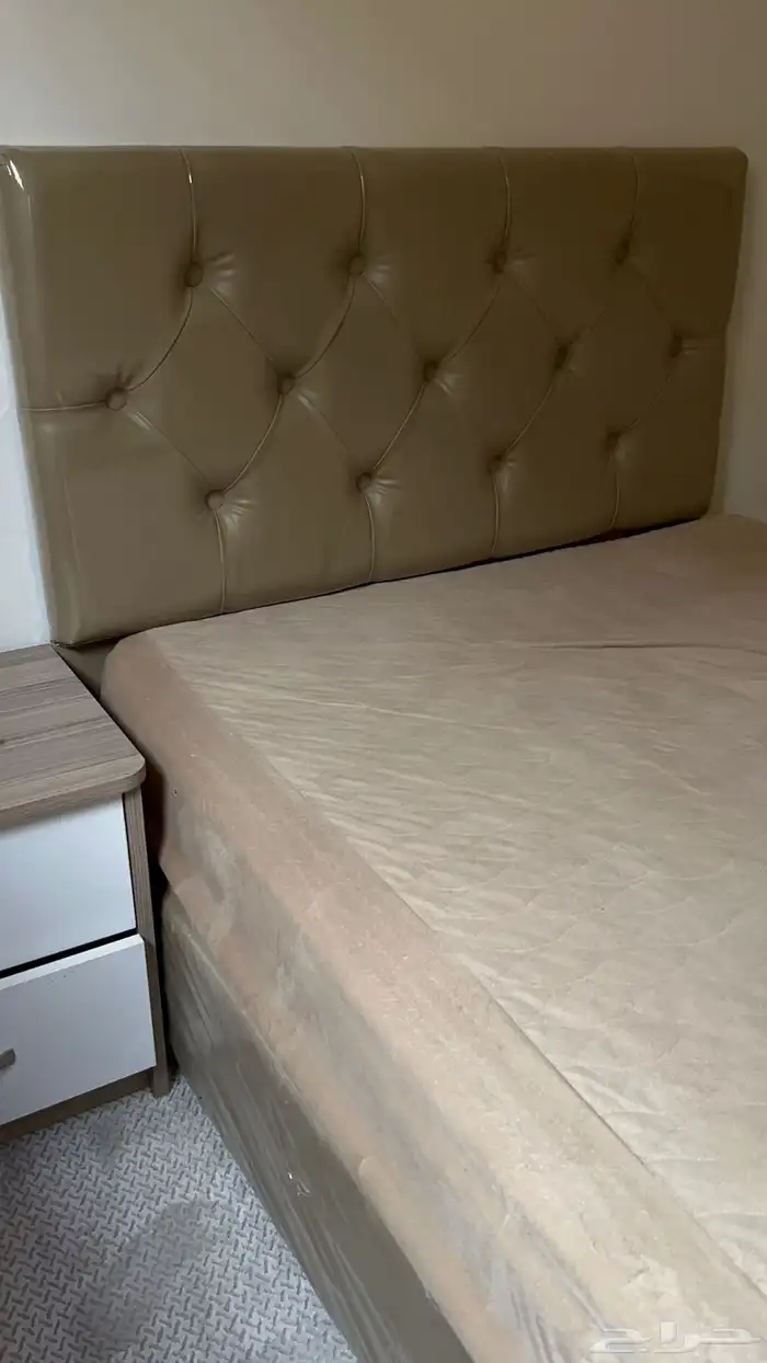 سرير (نفر ونص)   شبه جديد اكياسه عليه. 0