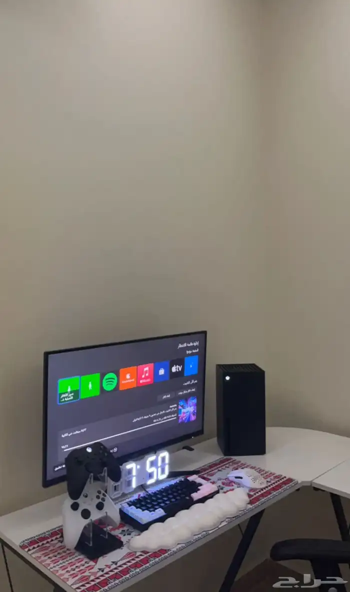 اكس بوكس سيرسX جلس معي3 اشهر نظيف اخو الجديد والصور موجوده 1