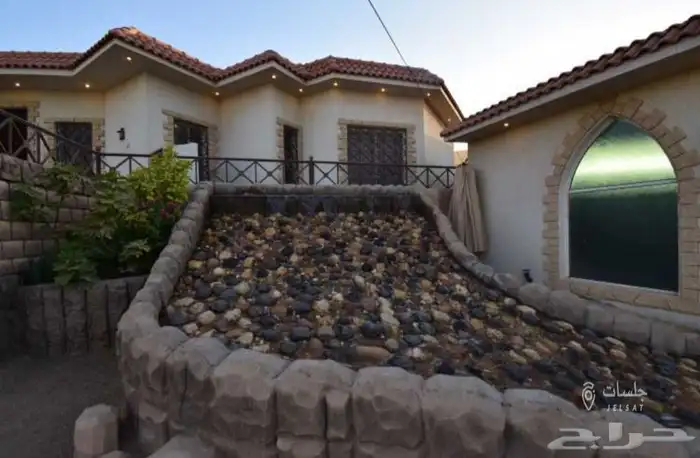 استراحه نظيفه جدا للإيجار اليوميي ( ومعروضه للبيع ) في ديراب 52