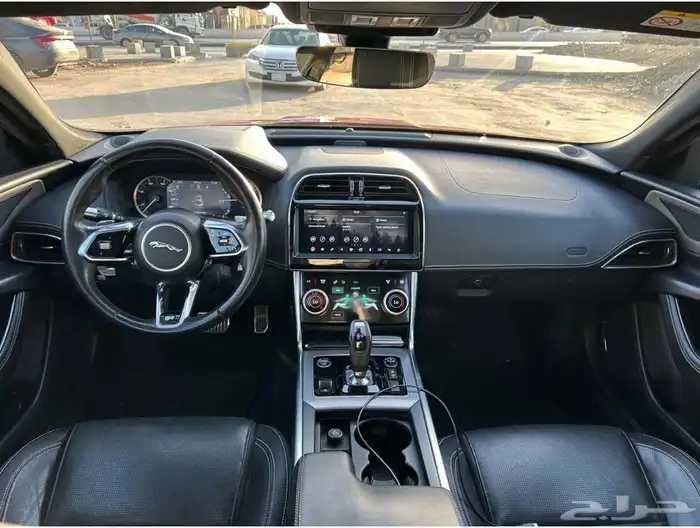 2020 Jaguar Xe R-Dynamic s p250 Turbo charged 2.0 L 5