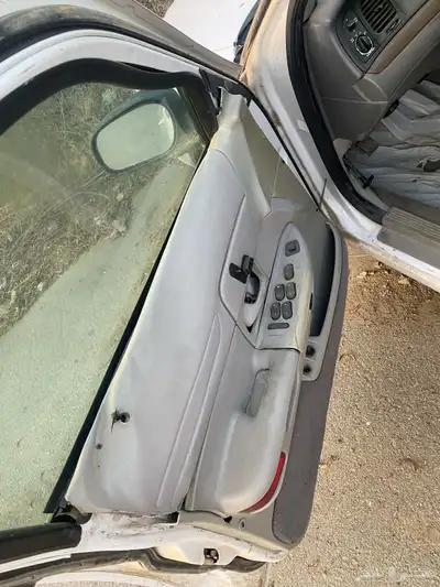 فورد 2001 ابيض للبيع تشليح 7