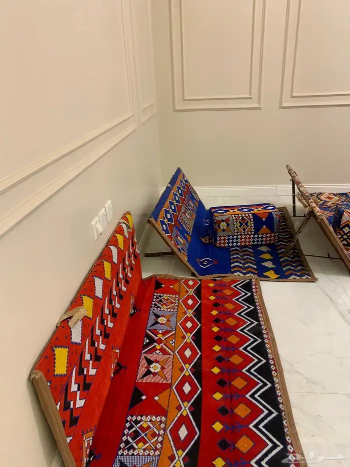 للبيع كراسي مع مراكي وفرشه 2