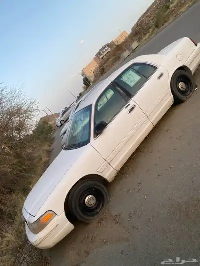 فورد 2001 ابيض للبيع تشليح 1