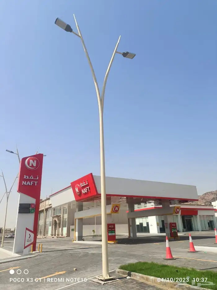 اعمدة شوارع و ديكورية وملاعب حدائق led على الطلب 25