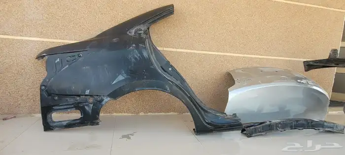 رفرف خلفي وباب شنطه وجسر   يارس 2015 3