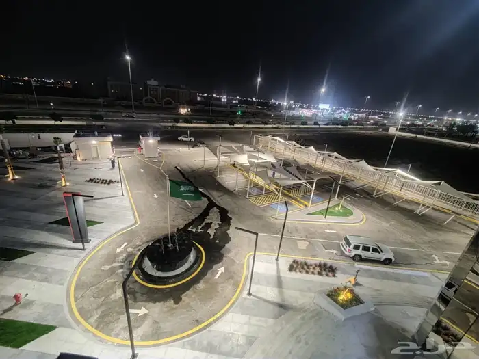 اعمدة شوارع و ديكورية وملاعب حدائق led على الطلب 48