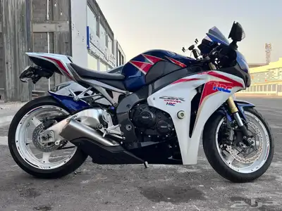 للبيع دباب هوندا CBR 1000 2011 HRC. FOR SELL HONDA 4