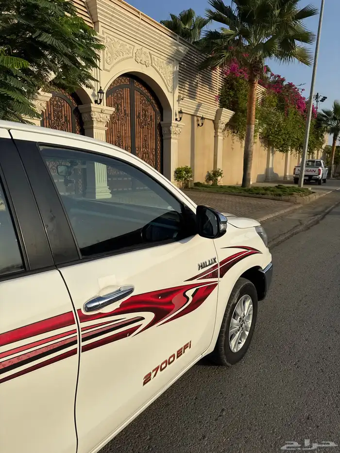 للبيع هايلوكس 2016 17