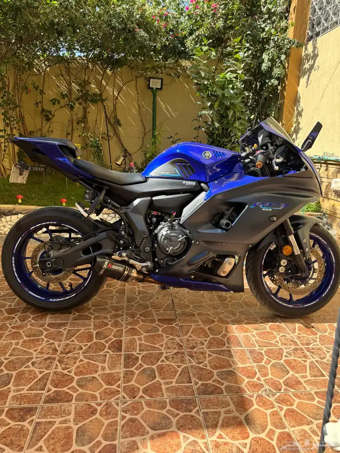 دباب ياماها R7 2023 1