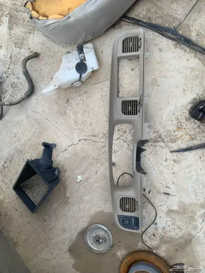 قطع جراند ماركيز وكراون فكتوريا 3