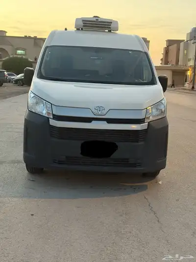 تويوتا هايس سقف عالي 2023 1