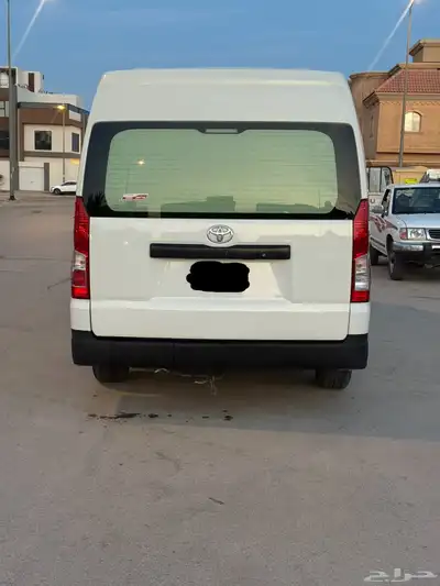تويوتا هايس سقف عالي 2023 4