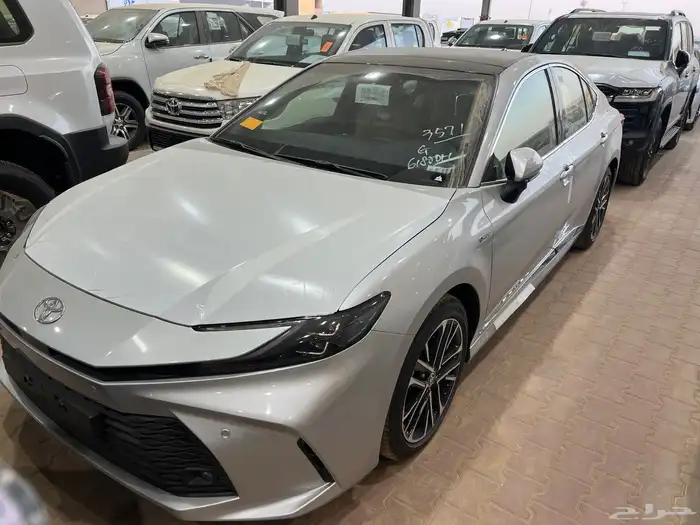 كامري 2025 جميع الالوان والفئات اقساط بنوك 5
