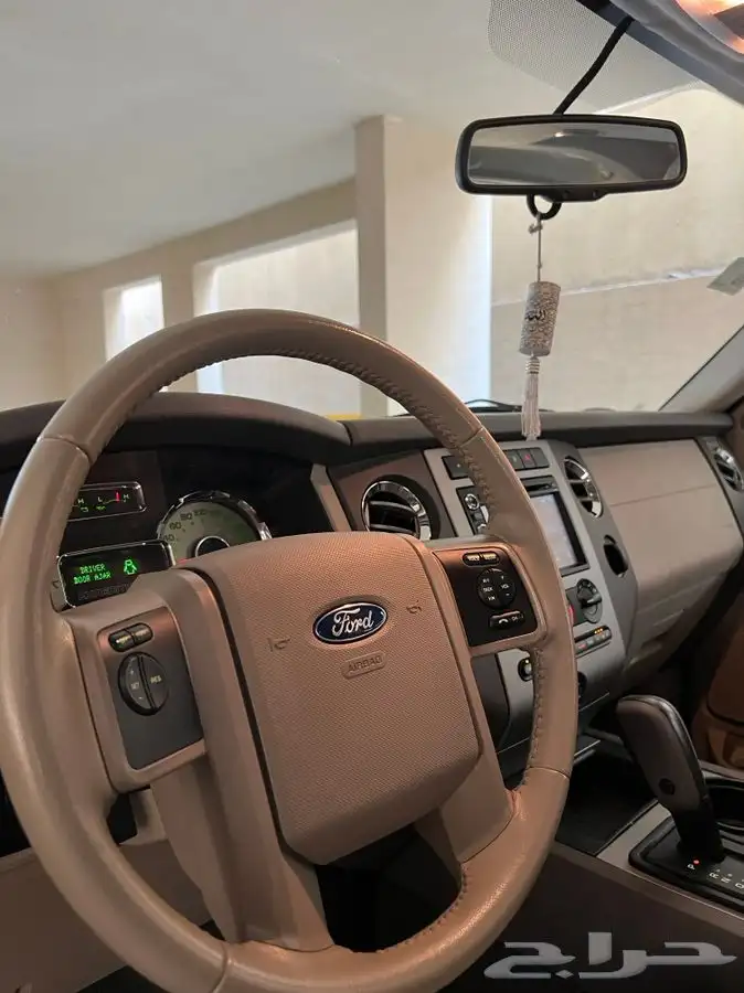 اكسبيديشن 2013 عداد 29 الف كم فقط التوكيلات مالك واحد 67