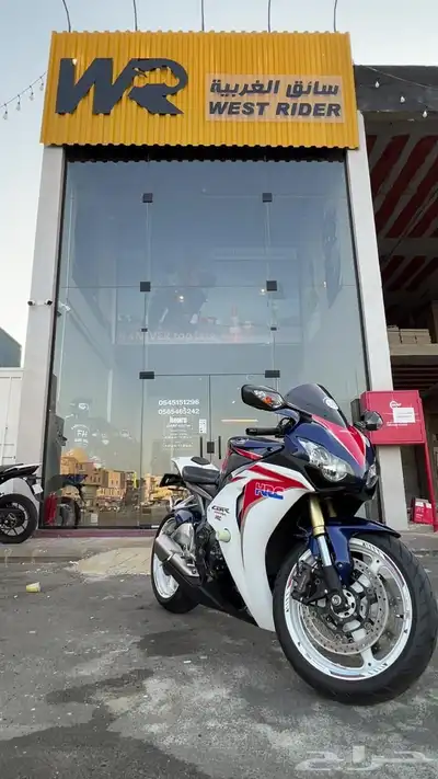 للبيع دباب هوندا CBR 1000 2011 HRC. FOR SELL HONDA 1