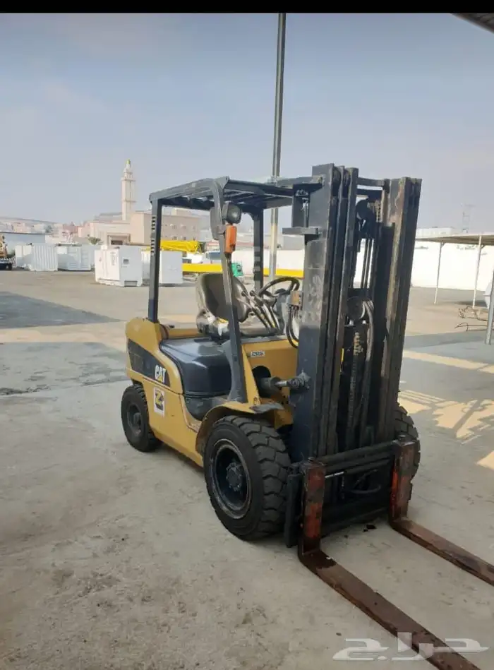 تاجير رافعه شوكيه سكينه فوركلفت للايجار بالرياض 1