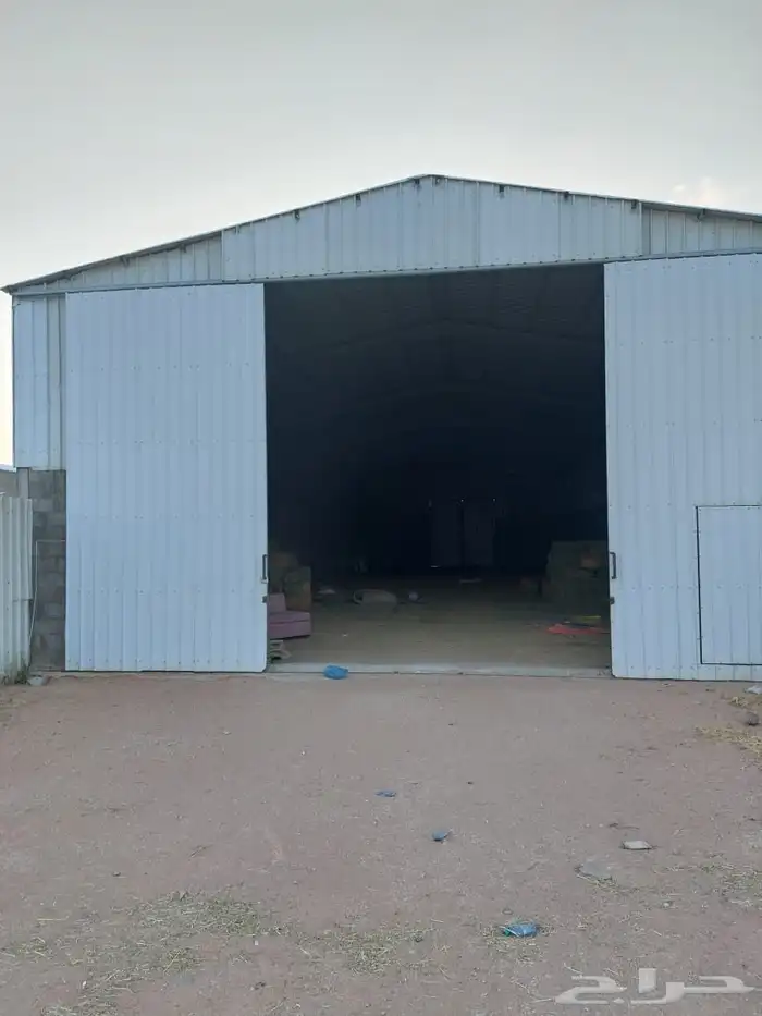 مستودع أعلاف للايجار او للتقبيل 1