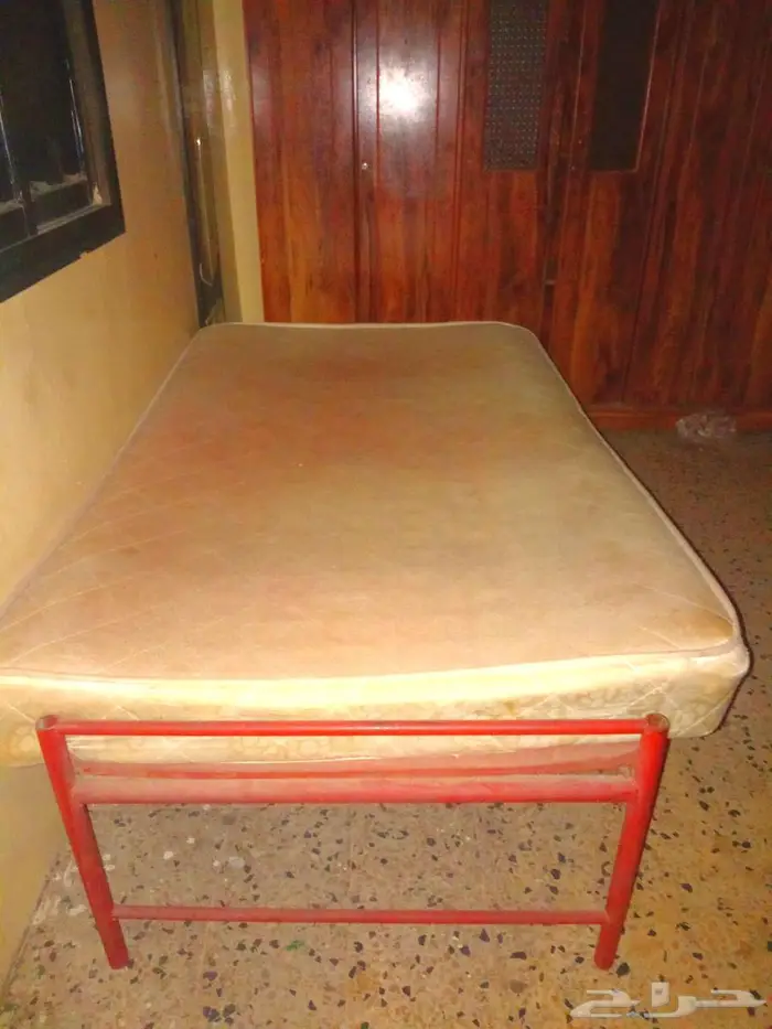 جهاز رياضة وعدد 3 سرير حديد 0
