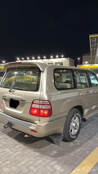 تويوتا لاند كروزر 2004 نظيفة 9