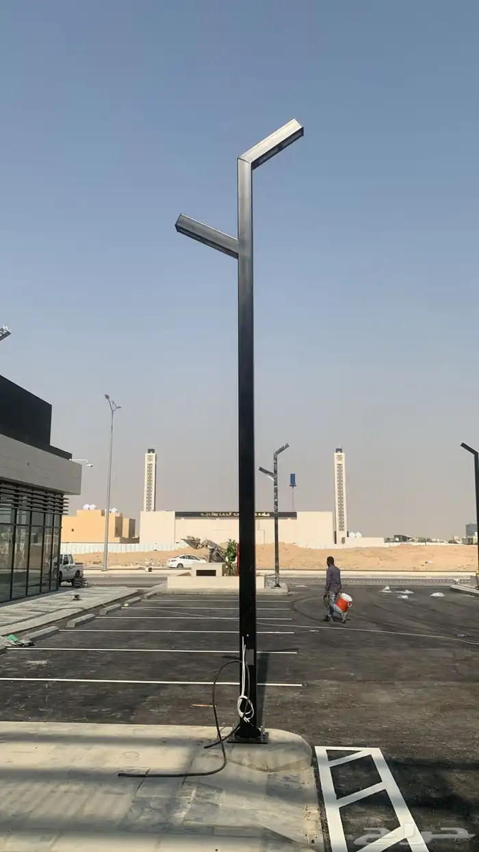 اعمدة شوارع و ديكورية وملاعب حدائق led على الطلب 27