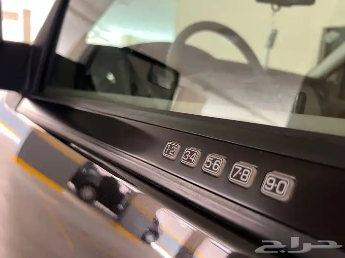 اكسبيديشن 2013 عداد 29 الف كم فقط التوكيلات مالك واحد 49