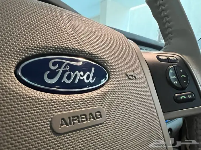 اكسبيديشن 2013 عداد 29 الف كم فقط التوكيلات مالك واحد 19