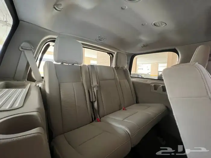 اكسبيديشن 2013 عداد 29 الف كم فقط التوكيلات مالك واحد 34